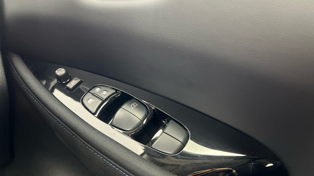 Nissan Leaf Leaf N-connecta Blue #20