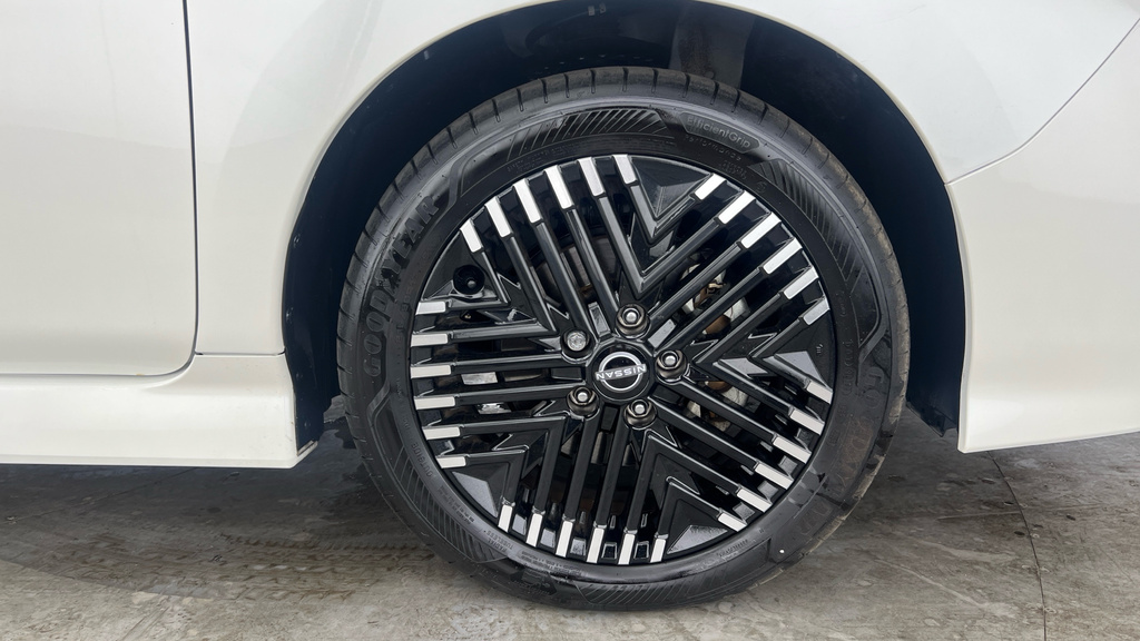 Nissan Leaf Leaf N-connecta Blue #31