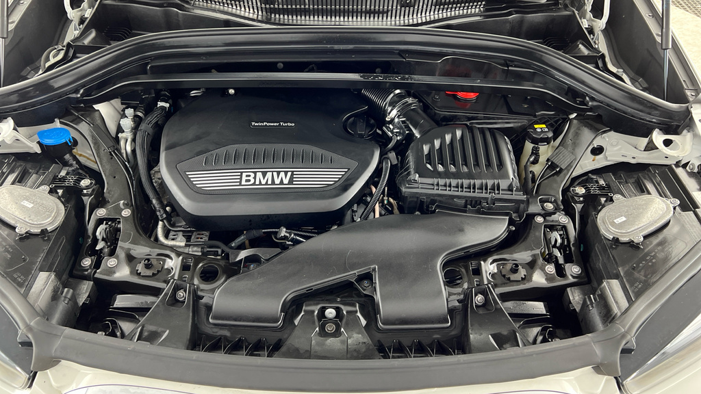 BMW X1 Se Black #19