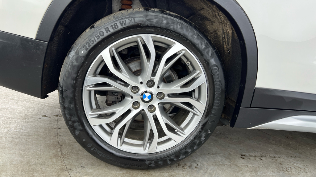 BMW X1 Se Black #22