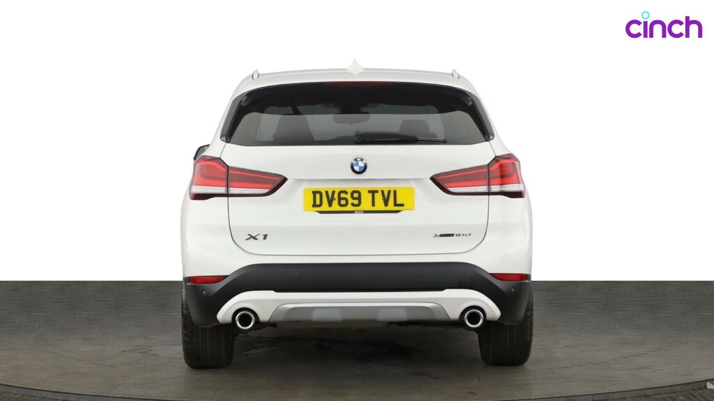 BMW X1 Se Black #4