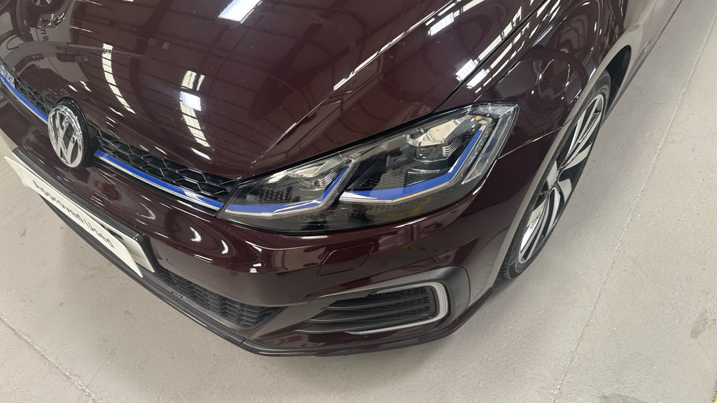 Volkswagen Golf Hatchback Red #47