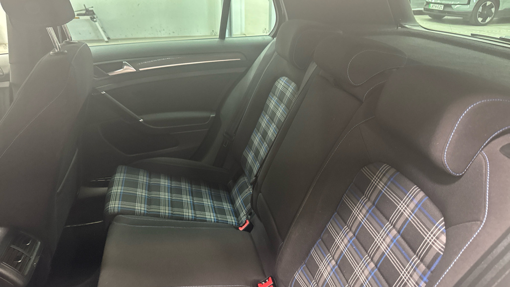Volkswagen Golf Hatchback Red #14