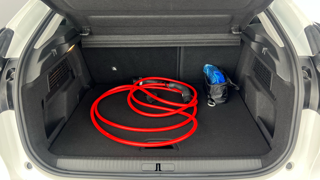 Citroen e-C4 Shine Blue #26
