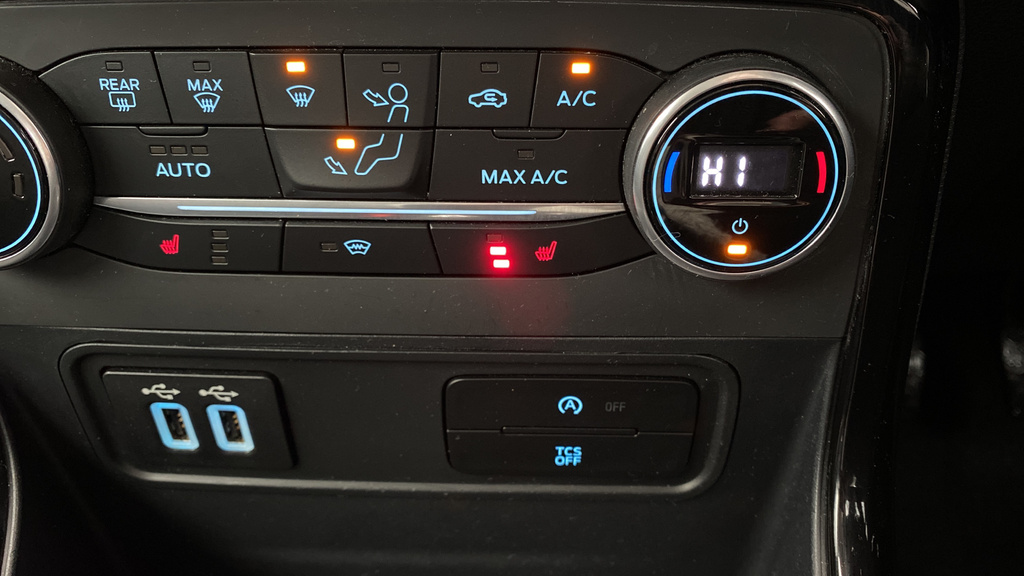 Ford Ecosport Hatchback Titanium Only 16788 Miles 2018 Blue #15