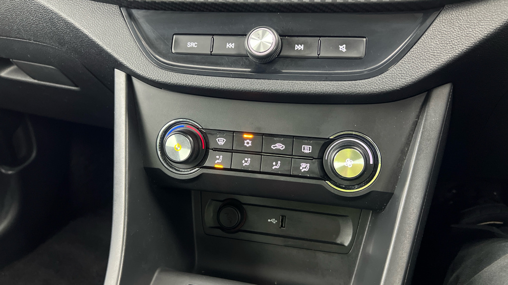 MG MG3 Exclusive Nav Blue #18