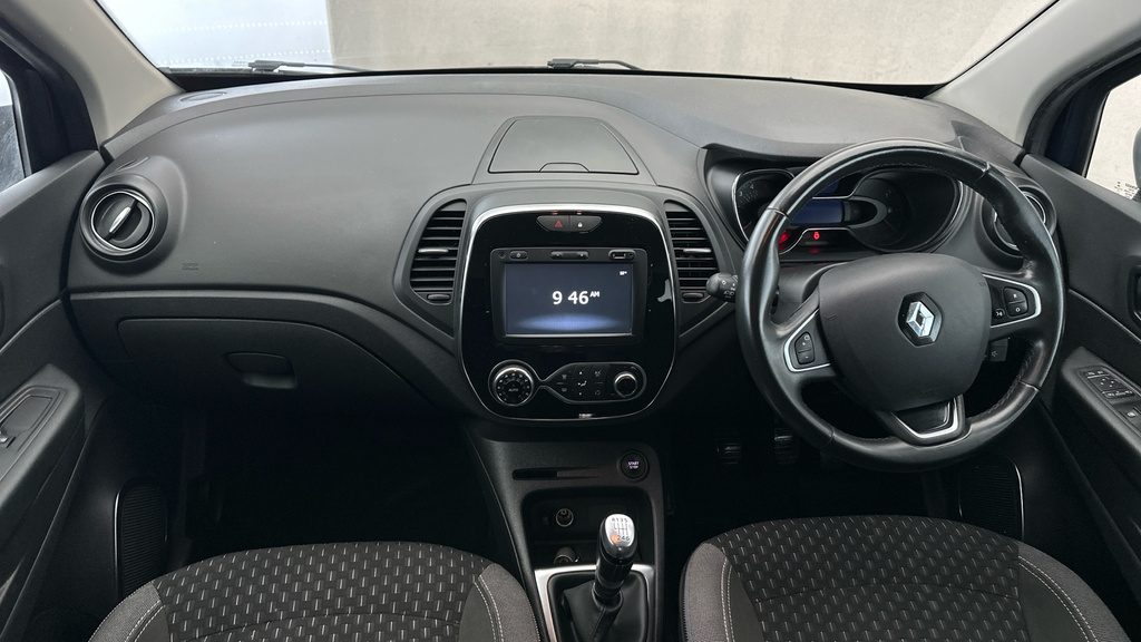 Renault Captur  Orange #12