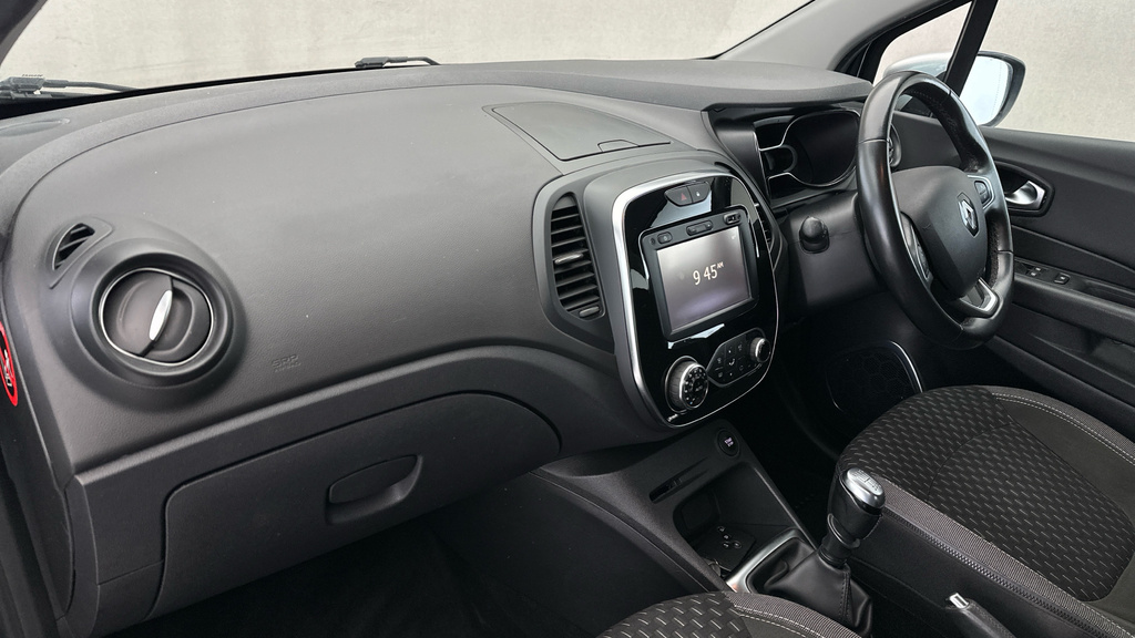 Renault Captur  Orange #11