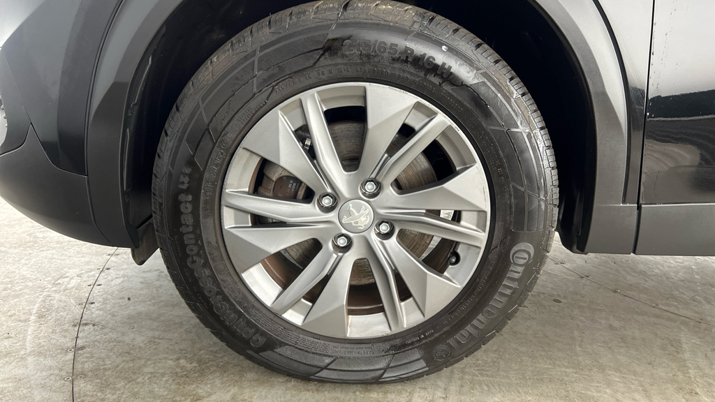 Peugeot e-2008 Active Premium Blue #21