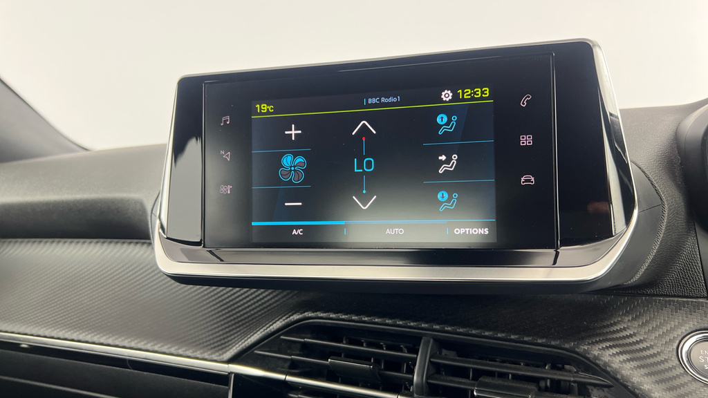 Peugeot e-2008 Active Premium Blue #16