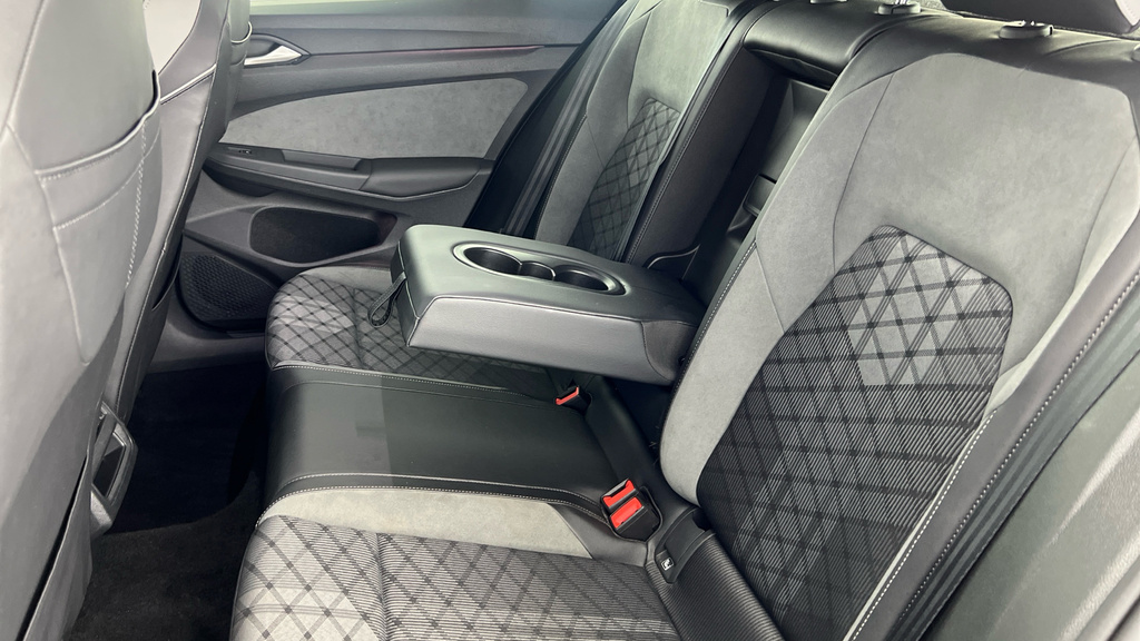 Volkswagen Golf Active White #25