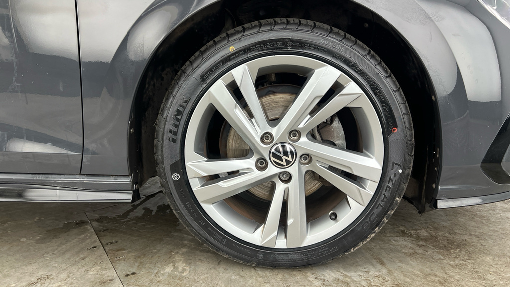 Volkswagen Golf Active White #31