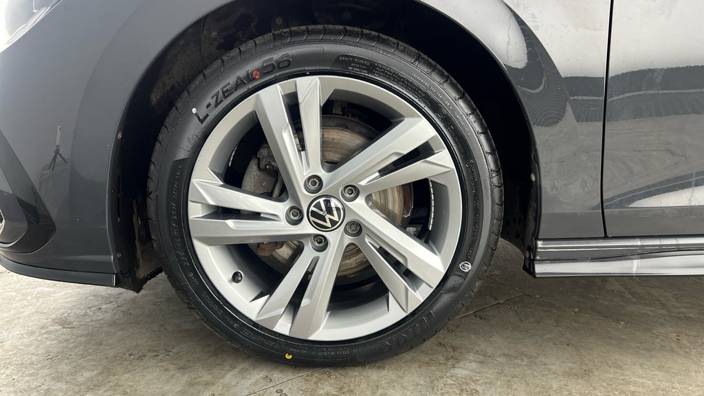 Volkswagen Golf Active White #28