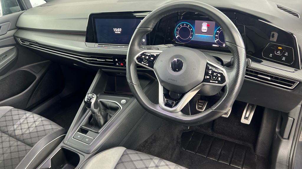 Volkswagen Golf Active White #9