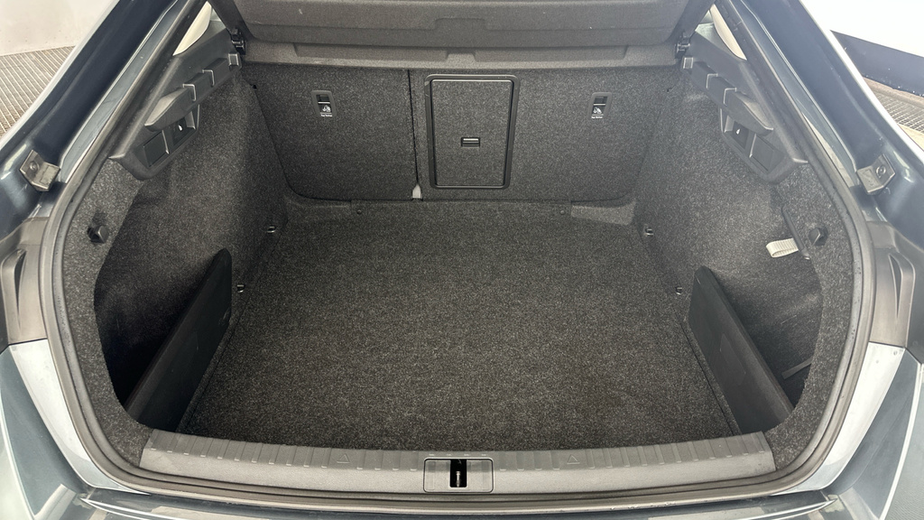 Skoda Octavia Hatchback Grey #25