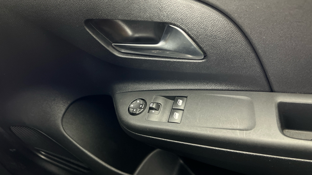 Vauxhall Corsa Corsa Se Premium T Blue #10