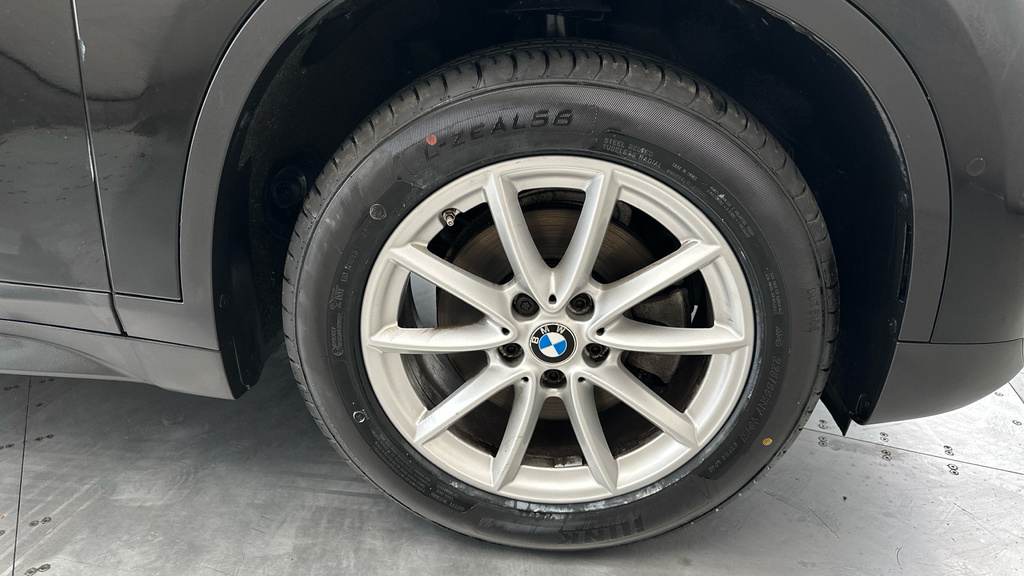 BMW X1 Suv Grey #25