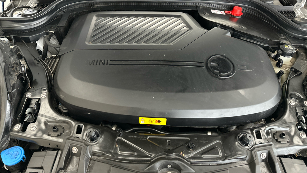 Mini Hatch Level 3 Black #20