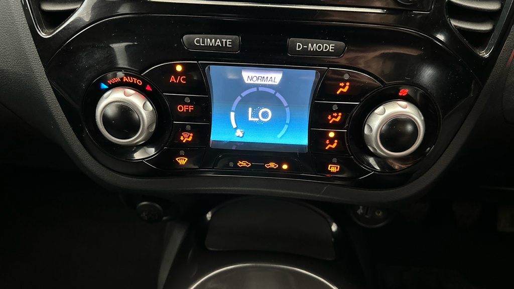 Nissan Juke Juke Visia Red #13