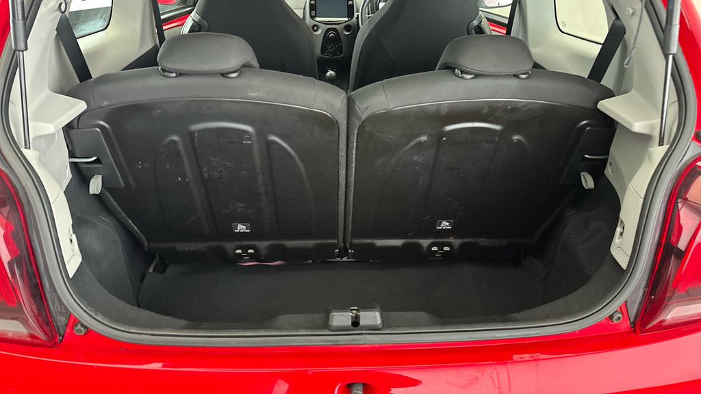 Peugeot 108 Active Red #18