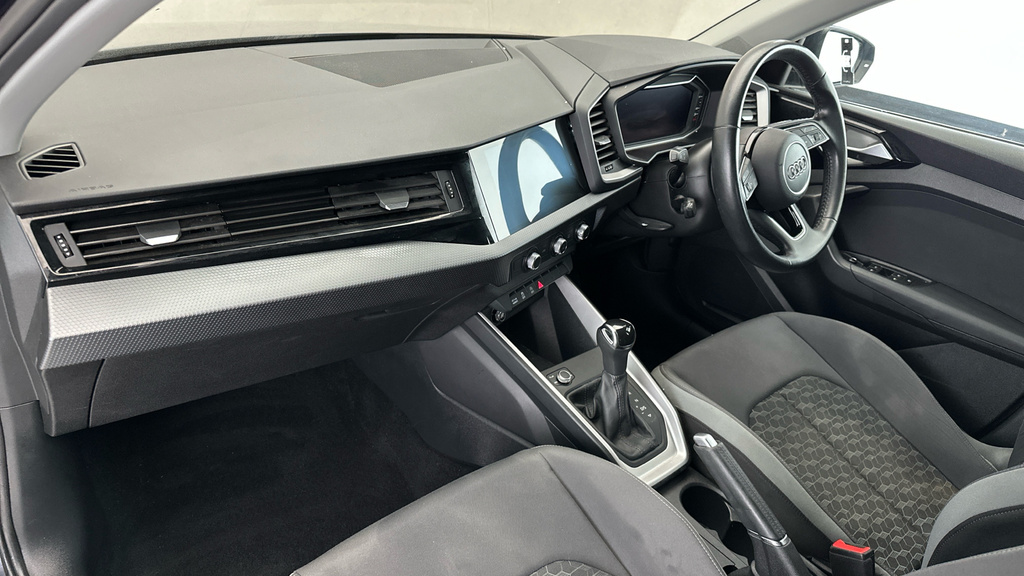 Audi A1 1L Technik White #11