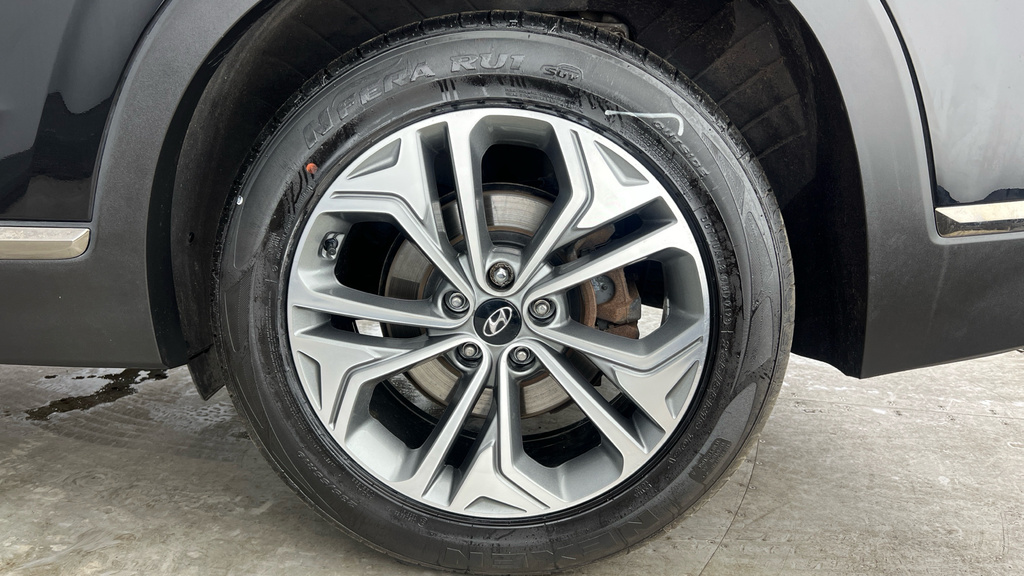 Hyundai Santa Fe Silver #28