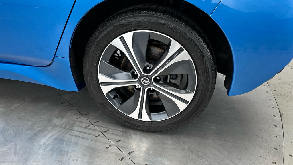 Nissan Leaf E Plus Tekna Silver #25