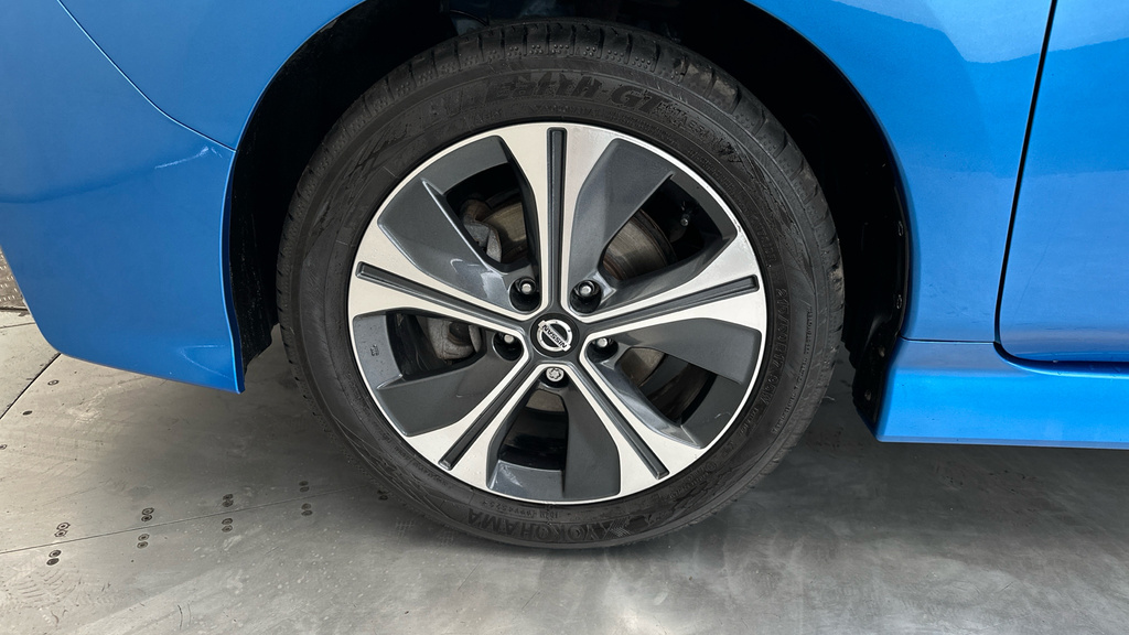 Nissan Leaf E Plus Tekna Silver #24
