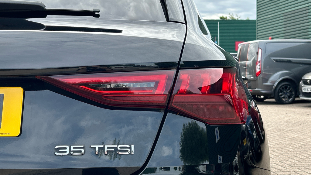 Audi A3 Technik Black #38