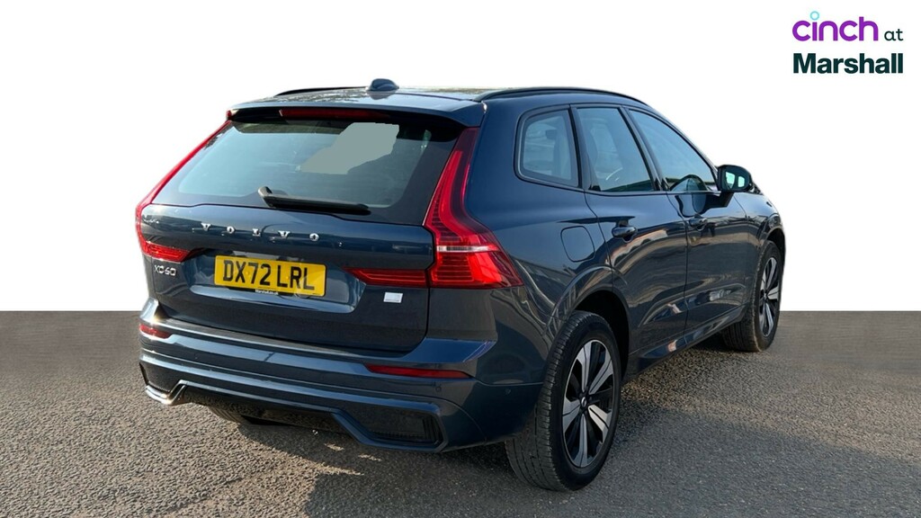 Volvo XC60 Plus Black #3