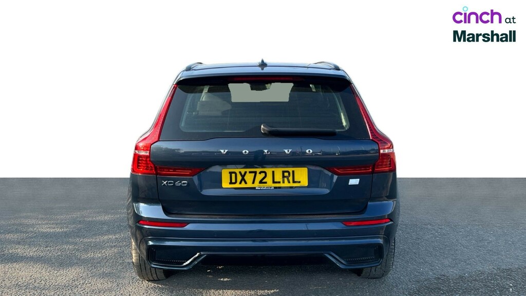 Volvo XC60 Plus Black #4
