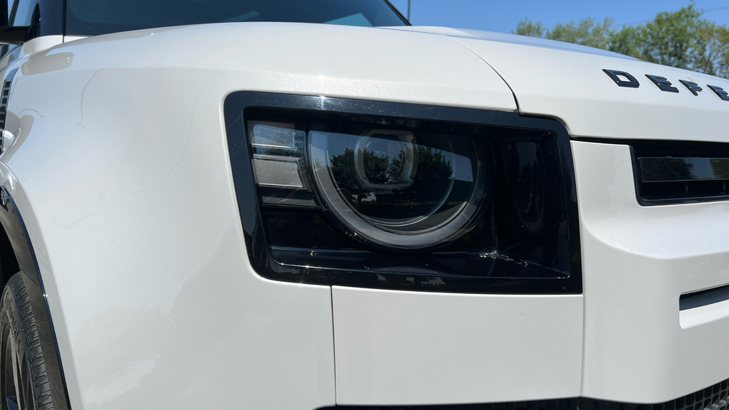Land Rover Defender 3L X-dynamic Hse Black #50