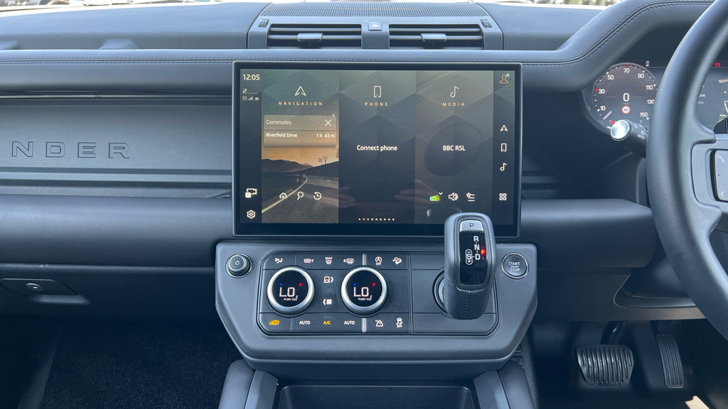 Land Rover Defender 3L X-dynamic Hse Black #16