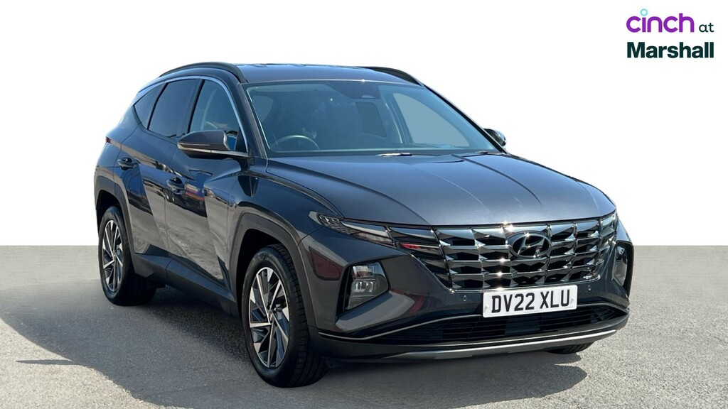 Hyundai Tucson White #1