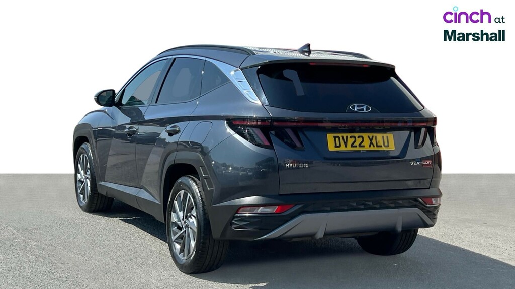 Hyundai Tucson White #7