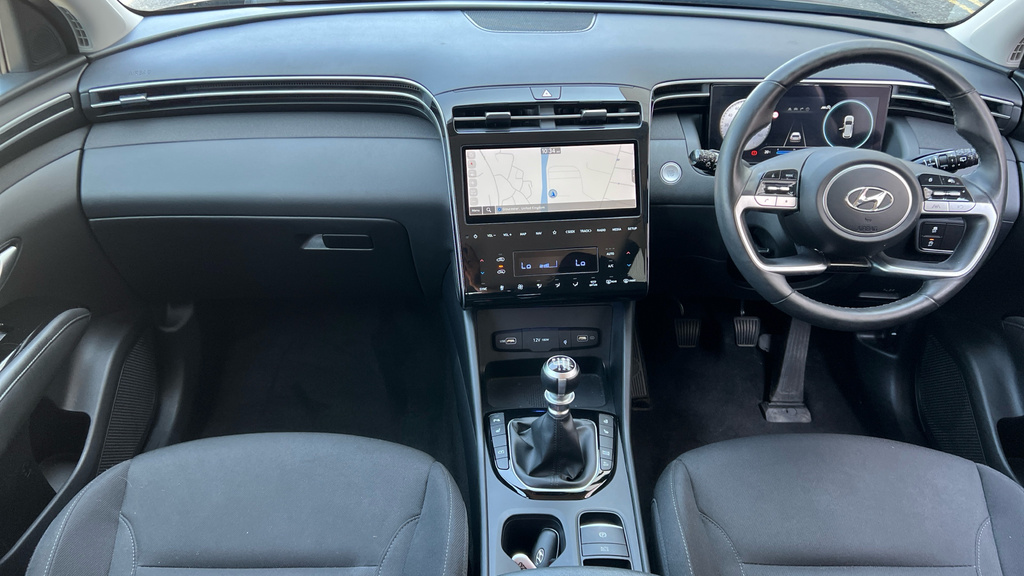 Hyundai Tucson White #19