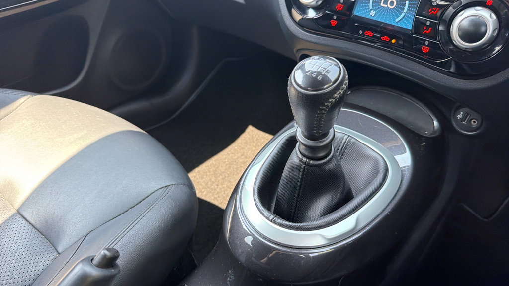 Nissan Juke 1.2Sm Ncon Silver #40