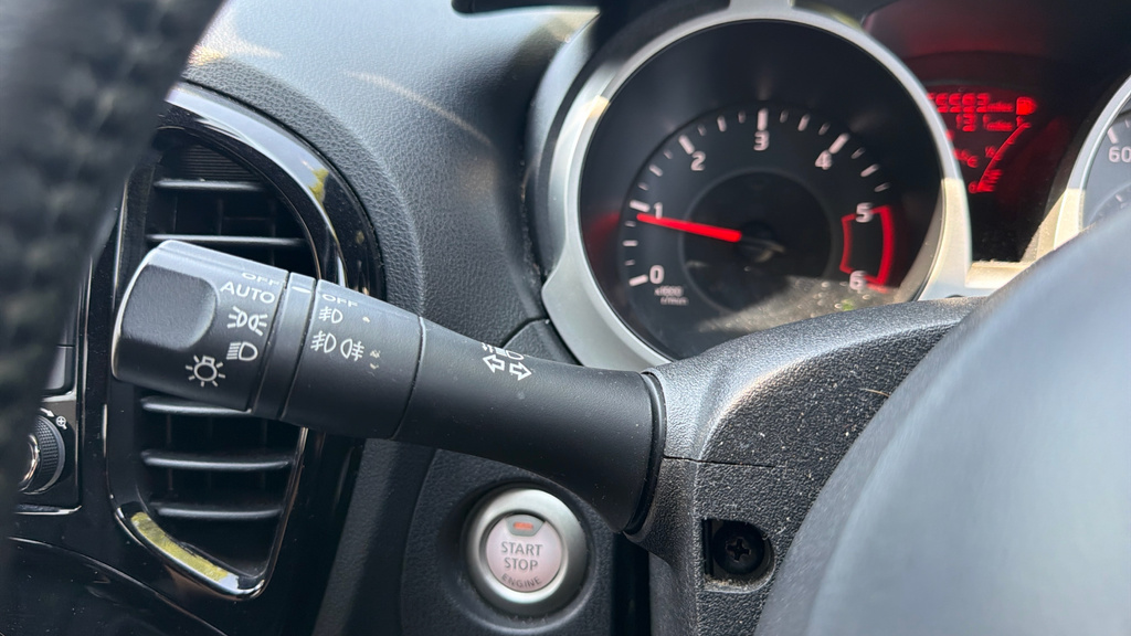 Nissan Juke 1.2Sm Ncon Silver #38
