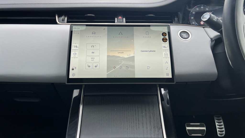 Land Rover Range Rover Evoque 2.0 D200 Dynamic Hse White #14