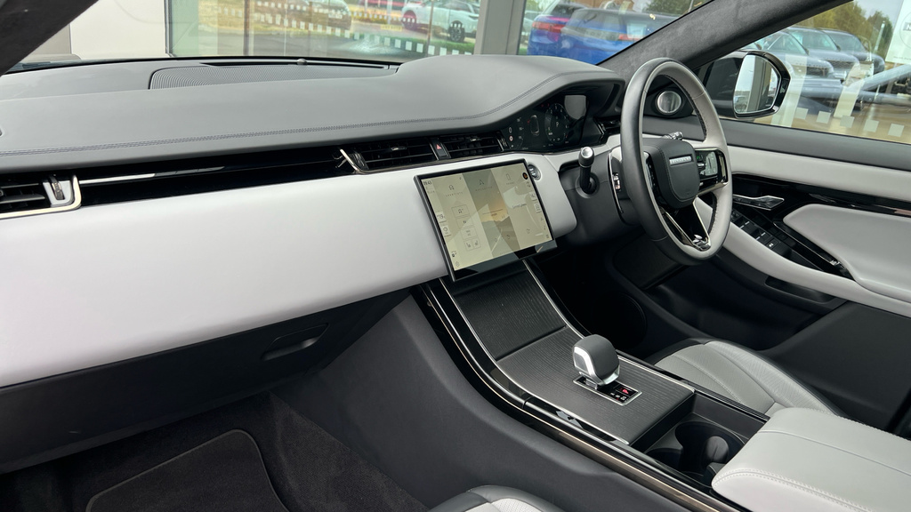 Land Rover Range Rover Evoque 2.0 D200 Dynamic Hse White #13