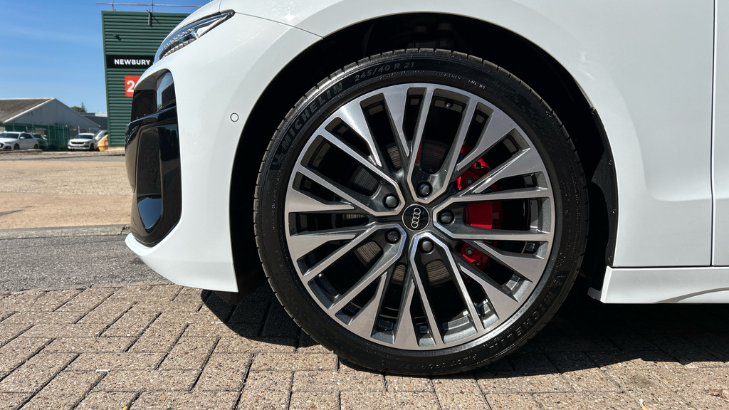 Audi A6 Launch Edition E-tron 370,00 Kw White #21