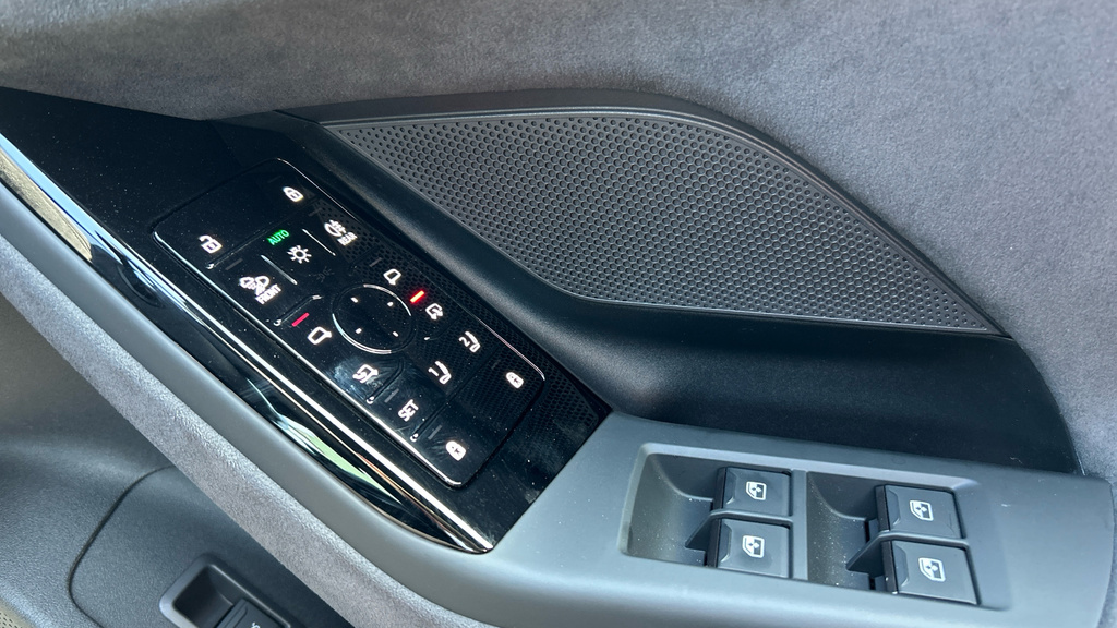 Audi A6 Launch Edition E-tron 370,00 Kw White #45