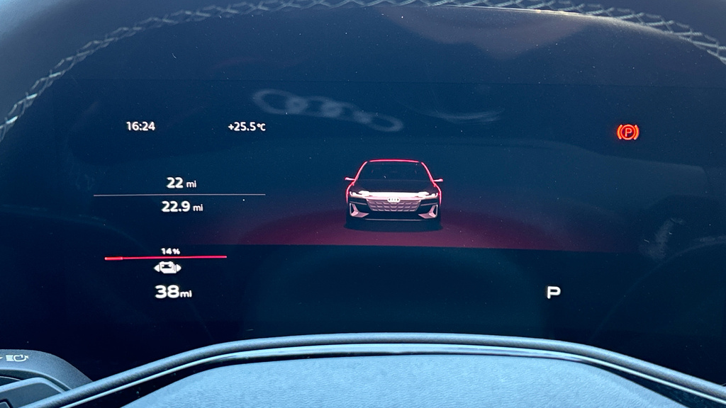 Audi A6 Launch Edition E-tron 370,00 Kw White #16