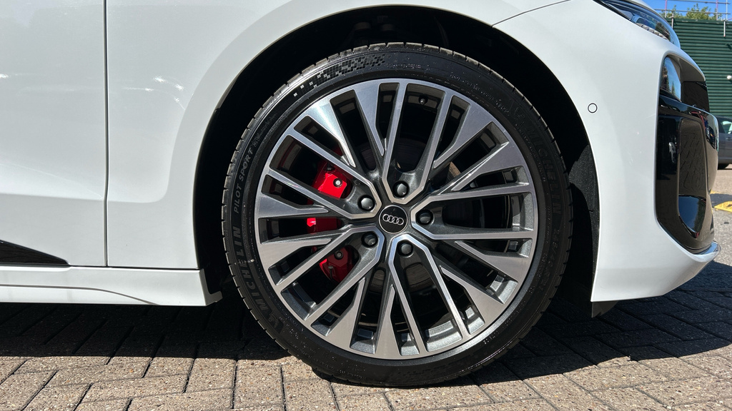 Audi A6 Launch Edition E-tron 370,00 Kw White #20