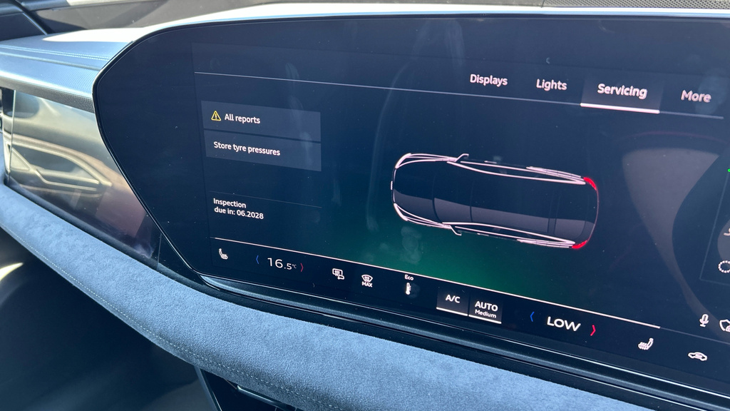 Audi A6 Launch Edition E-tron 370,00 Kw White #24