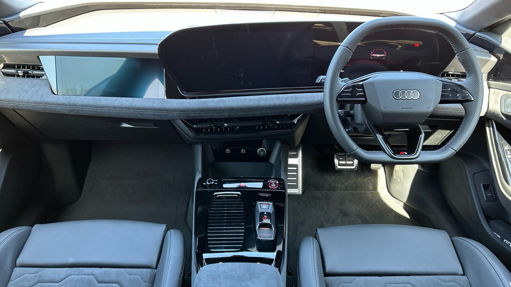Audi A6 Launch Edition E-tron 370,00 Kw White #11