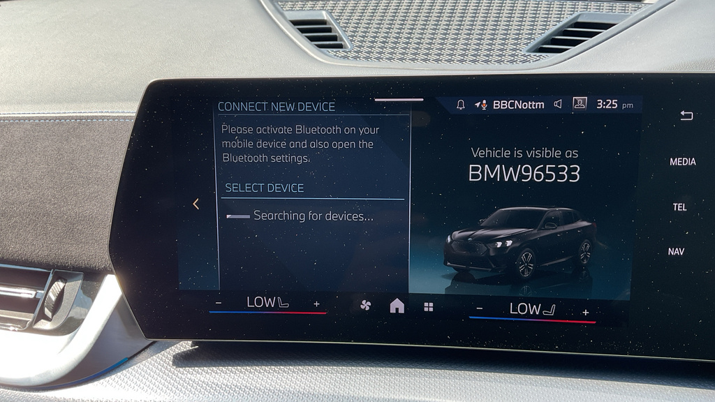BMW iX2 M Sport White #38