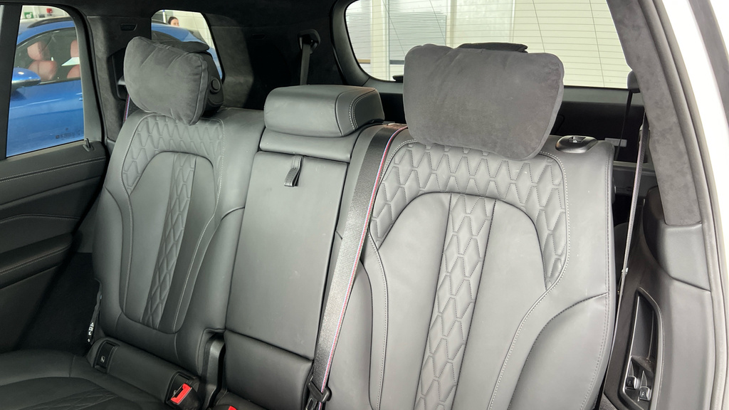 BMW X7 Suv Grey #30