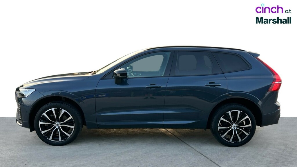 Volvo XC60 Plus Black #6