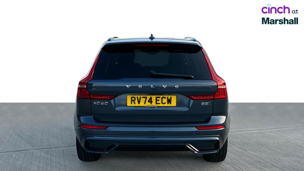 Volvo XC60 Plus Black #4